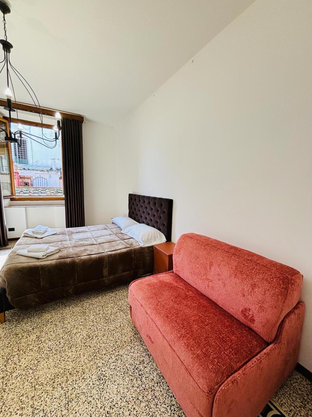 Best Bnb Albizi Флоренція Екстер'єр фото