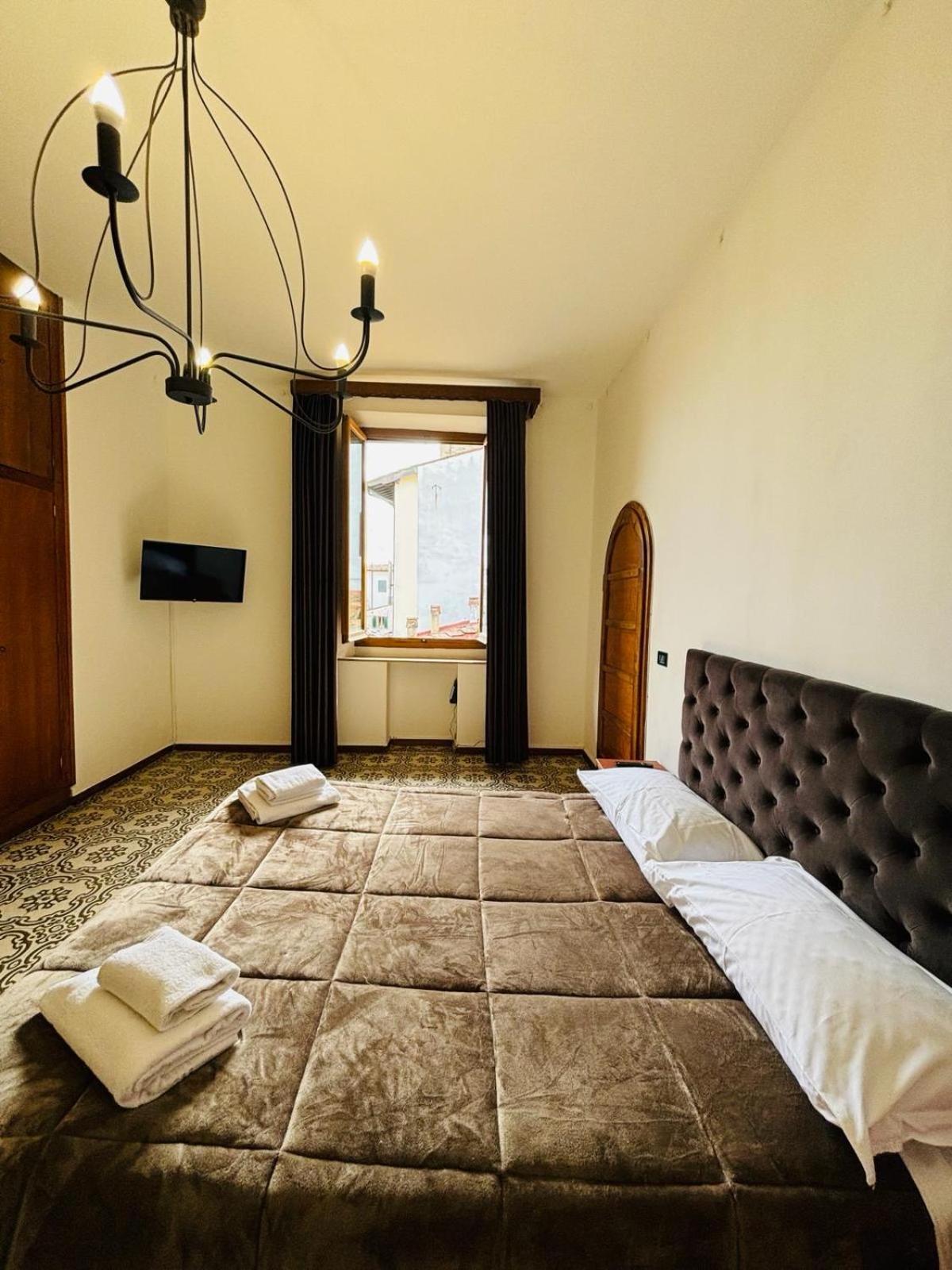 Best Bnb Albizi Флоренція Екстер'єр фото