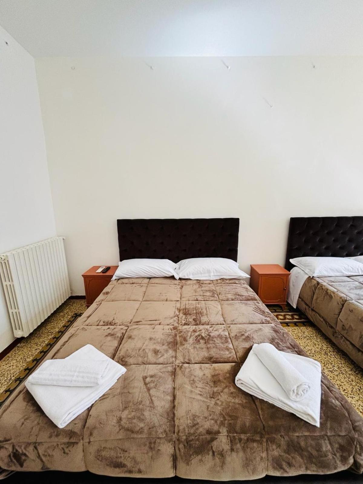 Best Bnb Albizi Флоренція Екстер'єр фото